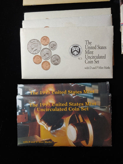 19 1972-95 US Mint Uncirculated Sets United States Original Government Packaging