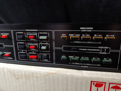 DBX DAV-600 AUDIO VIDEO PROGRAM ROUTE SELECTOR