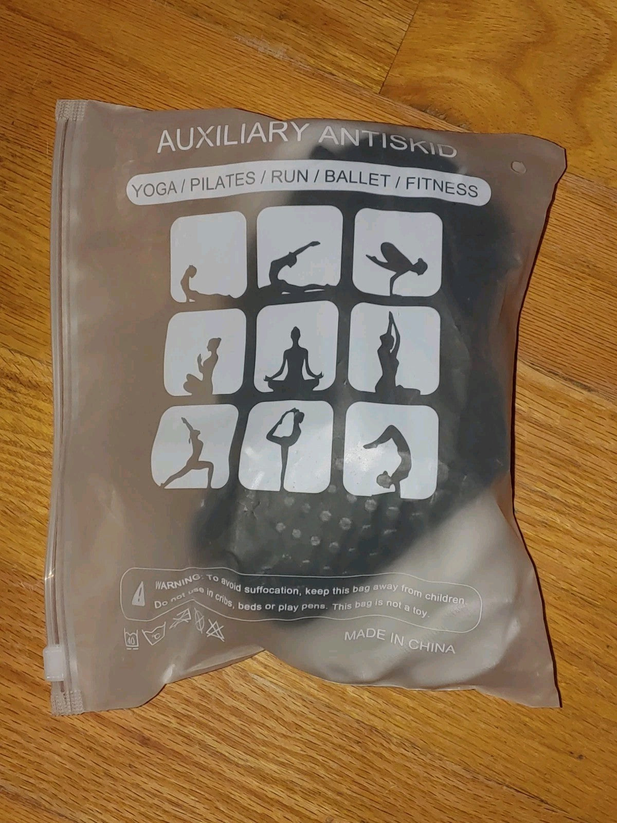 New! Mens Grip Crew Socks Athletic Hospital Running Hiking Socks 3-Pk